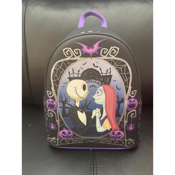 Loungefly NBC Jack & Sally Pumpkin Frame Backpack NWT - Picture 5 of 5